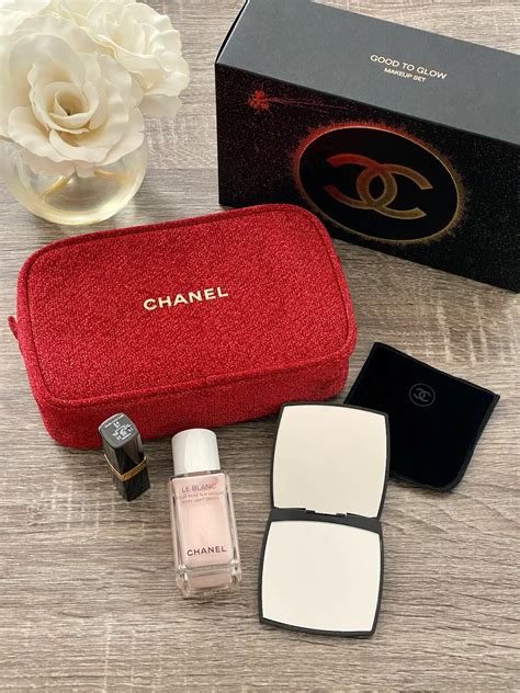 chanel geschenk set|Chanel corporate gift set.